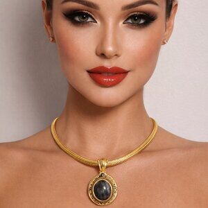 Rare Vintage Doncaster 10Kt GP Collar‎ Necklace with Black Cabochon Pendant